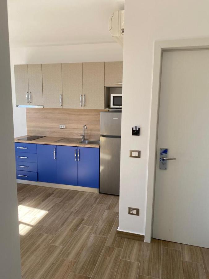 Flowers Apartments 골렘 외부 사진