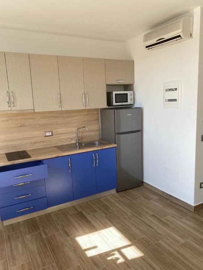 Flowers Apartments 골렘 외부 사진